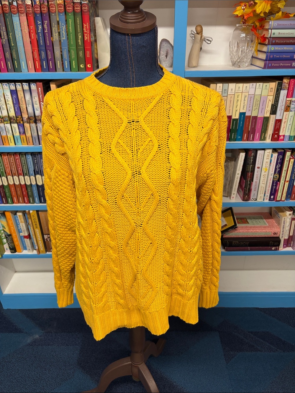 Vintage American eagle yellow sweater size large